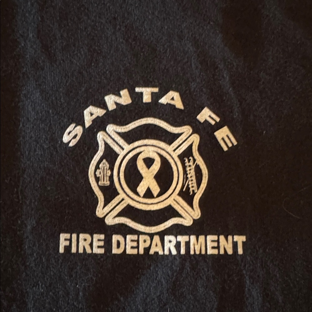 Black Santa Fe Fire Department T-Shirt - Picture 2 of 4